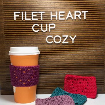 Filet Heart Cup Cozy – a free pattern