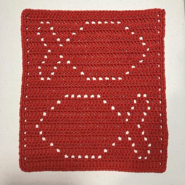 Gone Fishing – a FREE Filet Crochet Pattern