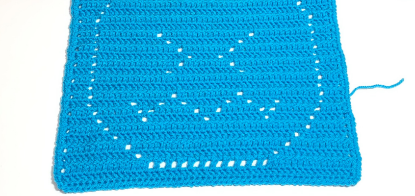 2021 Emoji Filet CAL – Free Emoji Crochet Pattern – Week 17