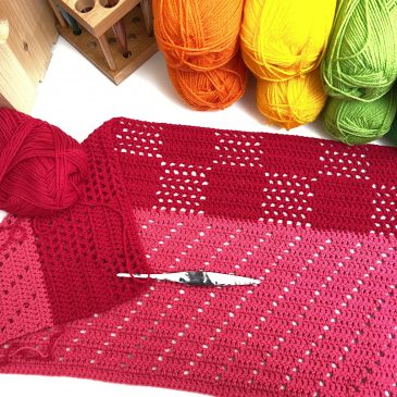 Lovely Lines 2022 Filet Crochet Along Week 8